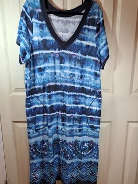 Women's Blue Tie-Dye Midi Dress with V-Neck